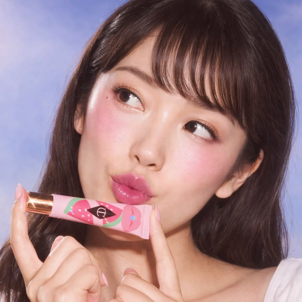 Charlotte Tilbury アンリアル リップス ヘルシー グロウ ネクター オイル